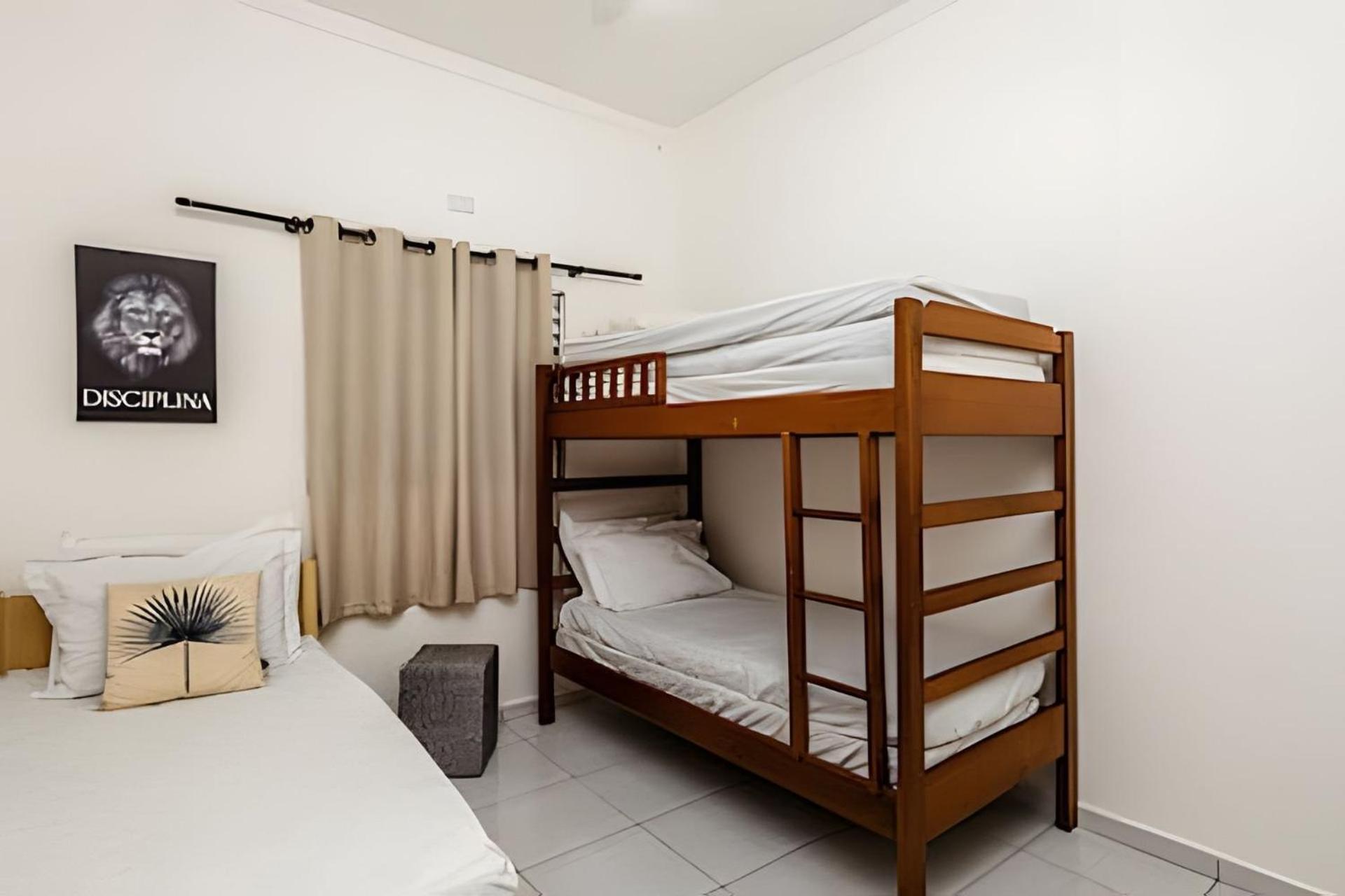 Casa Com Ar Condicionado, Churrasqueira, Wi Fi 250mb E Estacionamento Gratis Holiday home